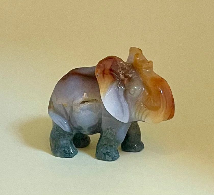 Elephant en pierre