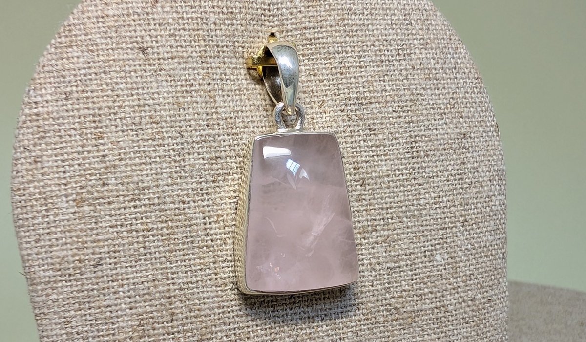 Pendentif en Quartz rose et argent