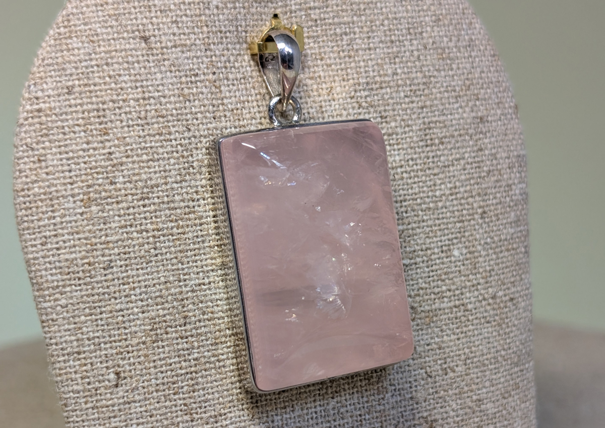 Pendentif en Quartz rose et argent