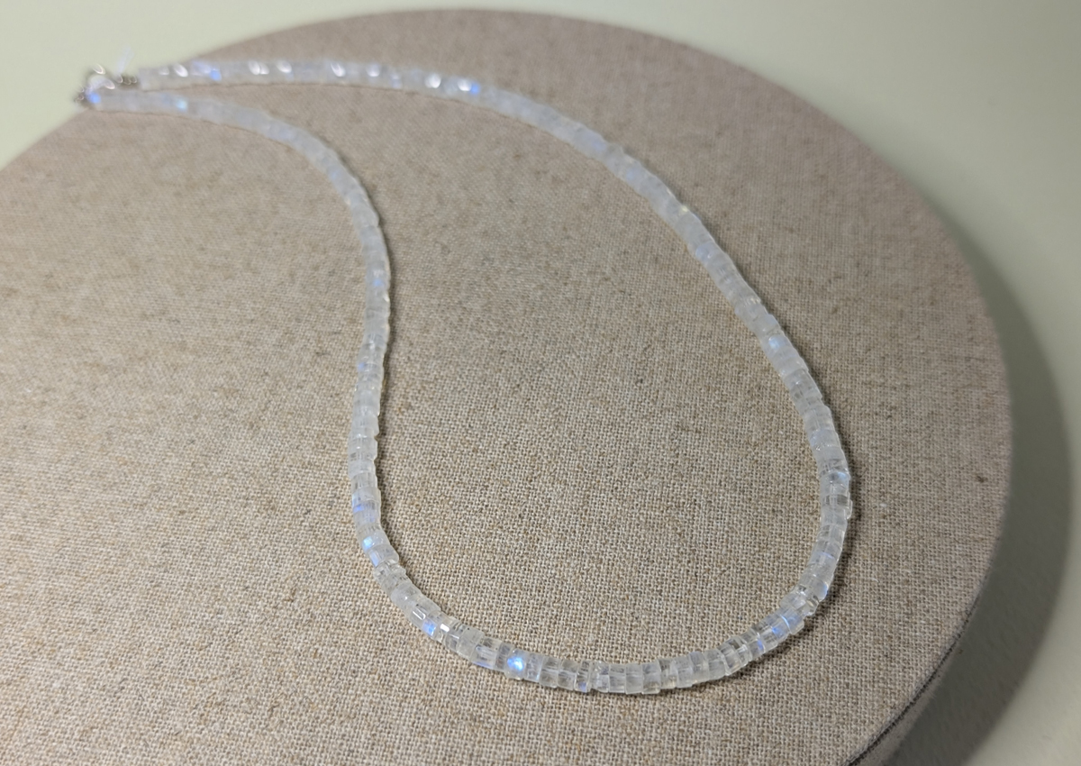 Collier en Pierre de Lune