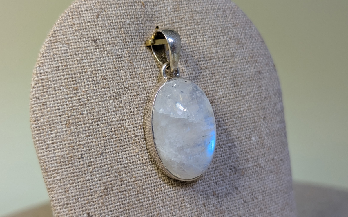 Pendentif en Pierre de Lune